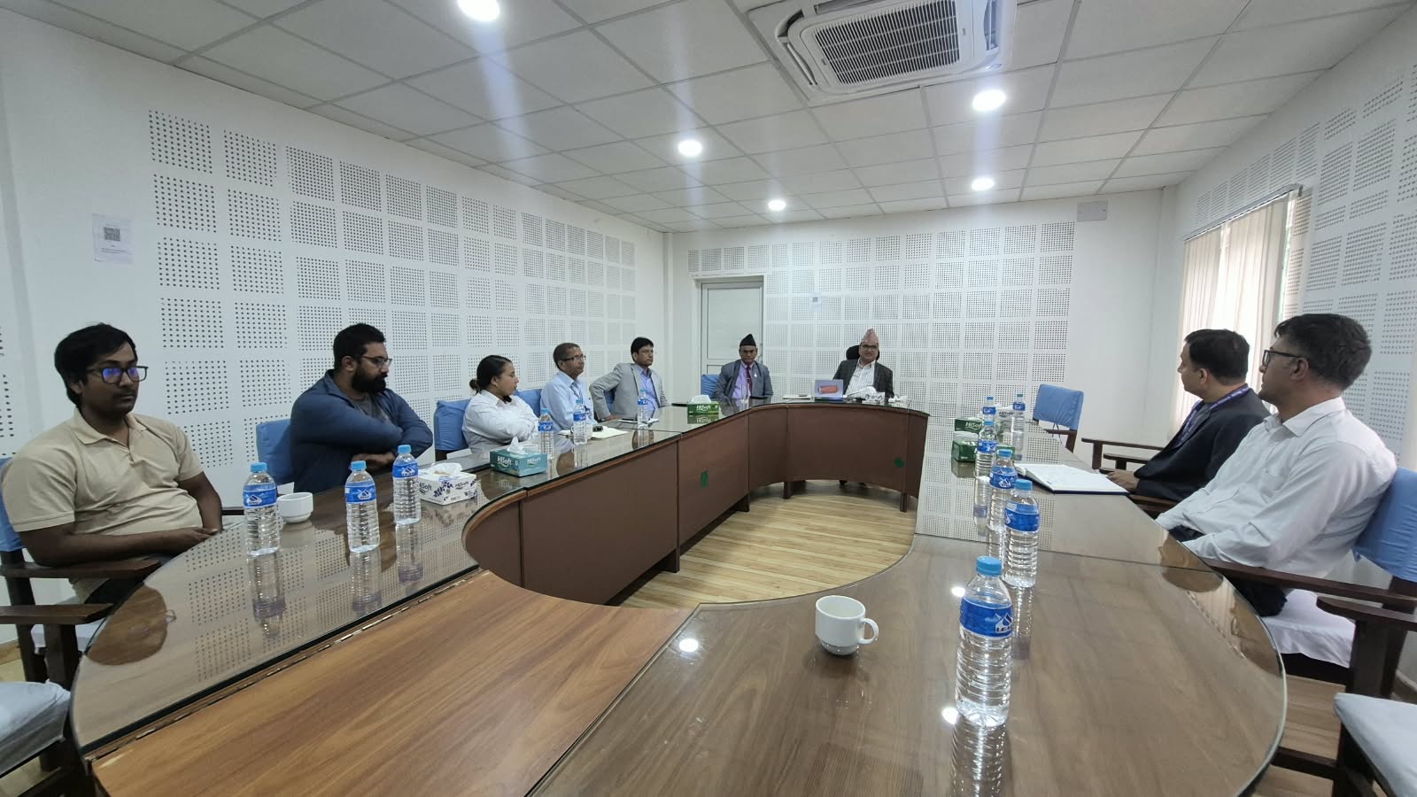 विद्युत् र सञ्चार सेवाको गुणस्तर सुधार गर्न मुख्यमन्त्री भट्टको निर्देशन
